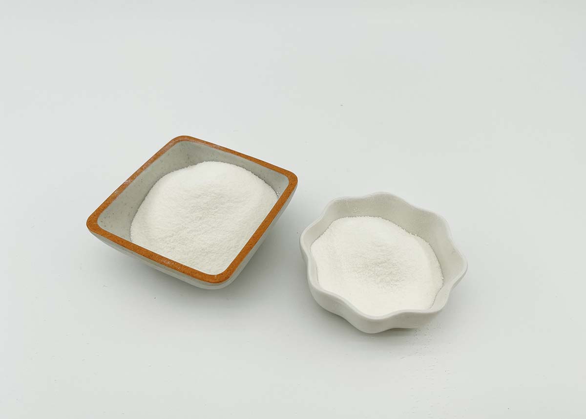 กลูโคซามีนไฮโดรคลอไรด์จากแหล่งมังสวิรัติถูกนำมาใช้กันอย่างแพร่หลายในผลิตภัณฑ์เสริมอาหาร